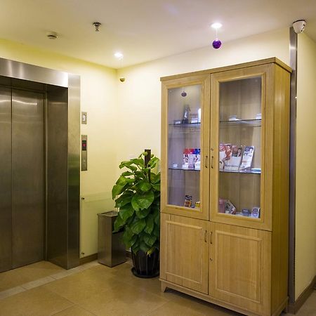 Home Inn Shanghai Changshou Road Metro Station Екстер'єр фото