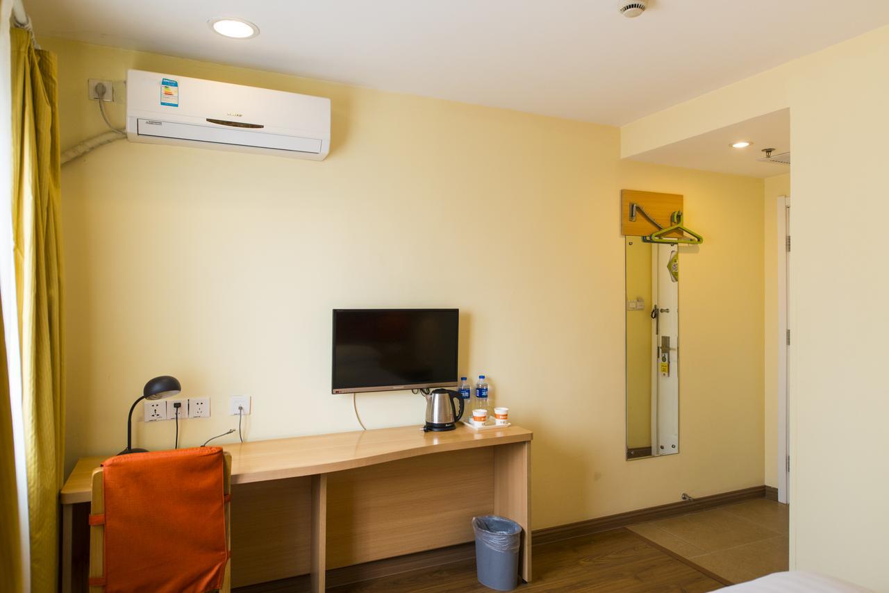 Home Inn Shanghai Changshou Road Metro Station Екстер'єр фото